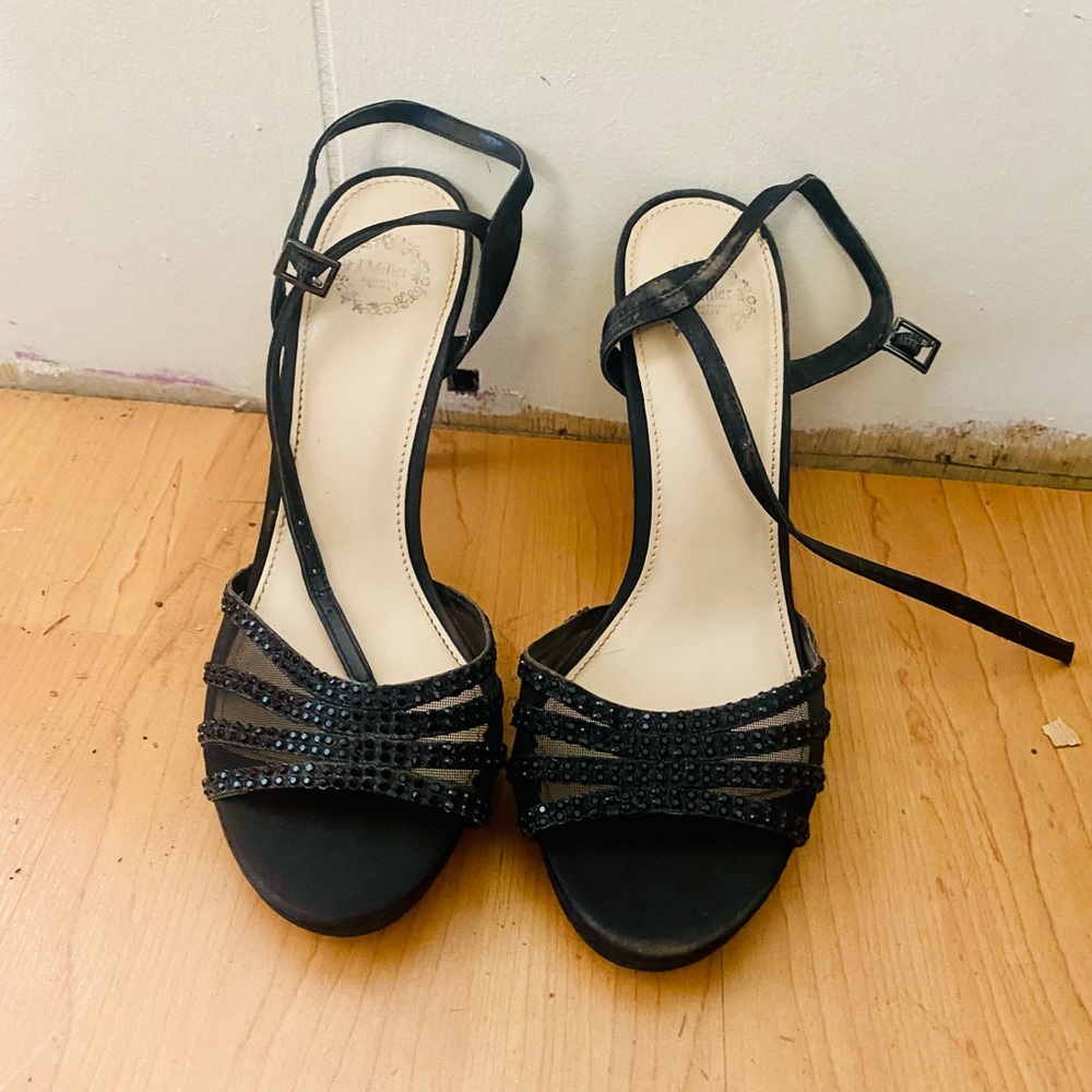 Very worn shoes